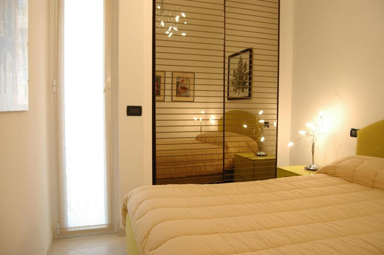 Bedroom 1, Apartment Serena, Savona