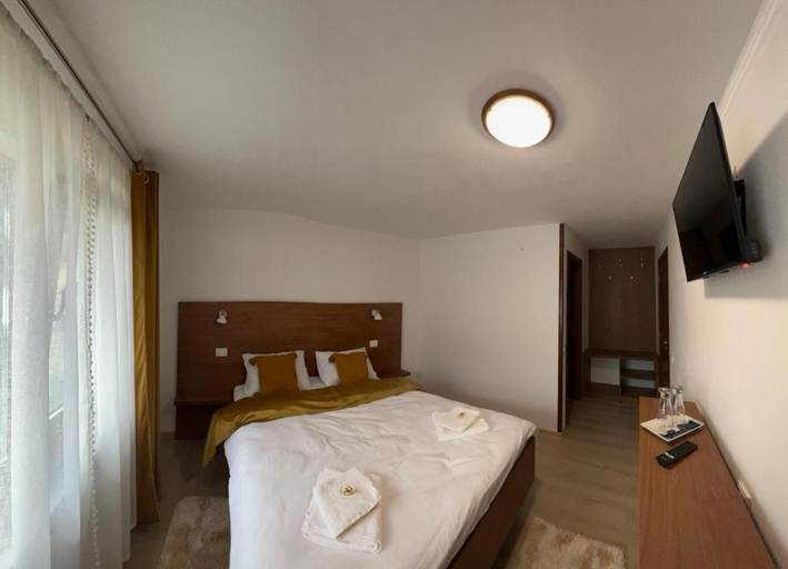 Others 5, Casa Luca, Ceahlau