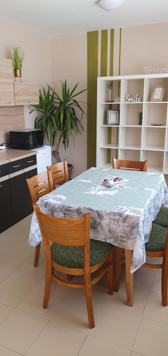 Others 3, Rooms Lagat, Troyan