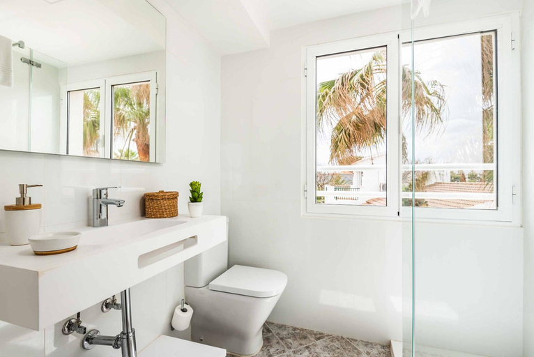 Bathroom 4, Villa Raquel Blanes, Baleares