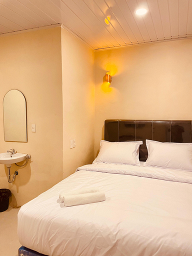 Bedroom 3, Rejoss Stay & Aesthetic Coffee, Medan
