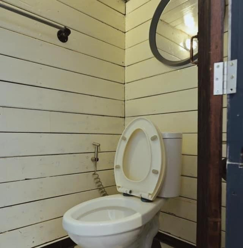 Bathroom 4, Phu Pha Na Lay Cafe'n Camping, Pathiu