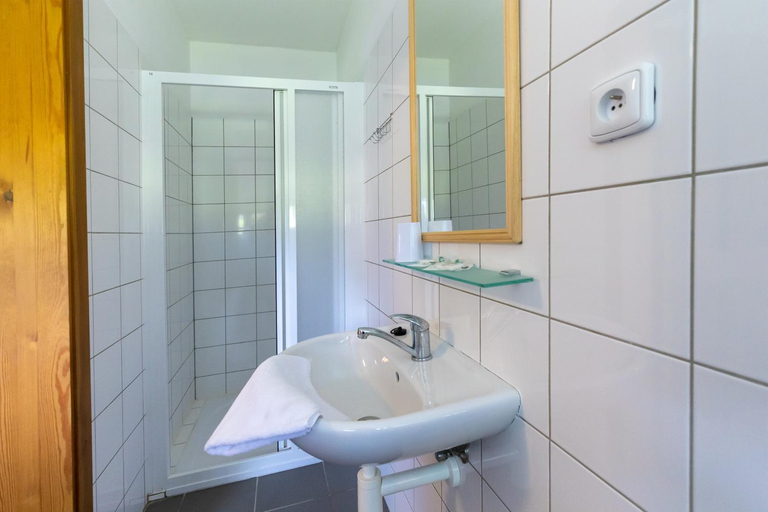Bathroom 3, Hostinec u Zamecku Klokocov, Chrudim