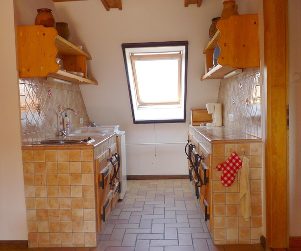 Others 3, Aranyhaz Apartmanszallas, Balatonfüred