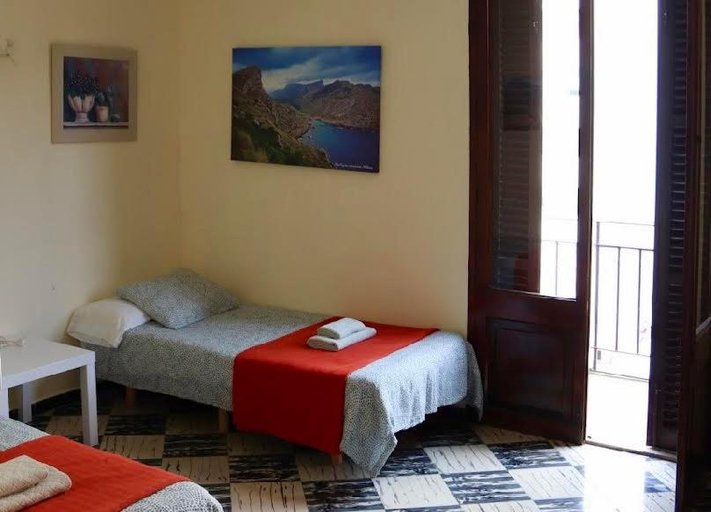 Bedroom 3, Hostal Atlanta, Baleares