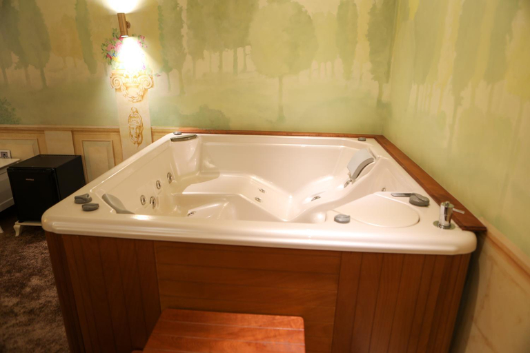 Bathroom 4, Golden Ring Resort, Tirana