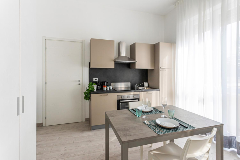 Others 4, Casa Alboino&Teodolinda - Pavia City - by Host4U, Pavia