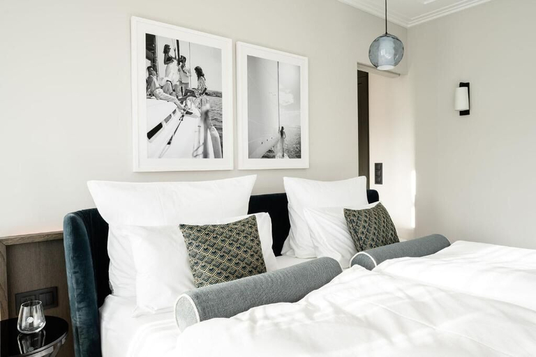 Bedroom 4, Clounys Hotel & Restaurant, Hamburg