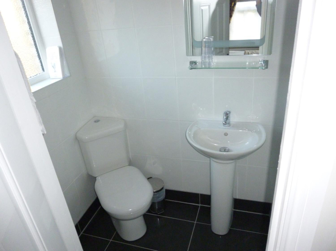 Bathroom 3