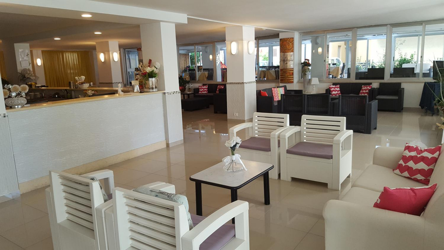 Public Area, Raffaello, Forli' - Cesena