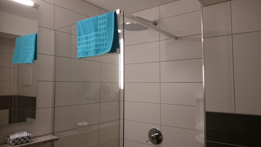 Bathroom 2, ILMHOFpension, Weimarer Land