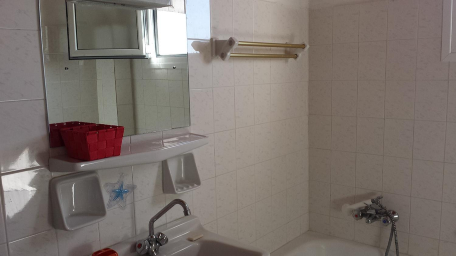 Bathroom 2, Eva Apartments, Ionian Islands