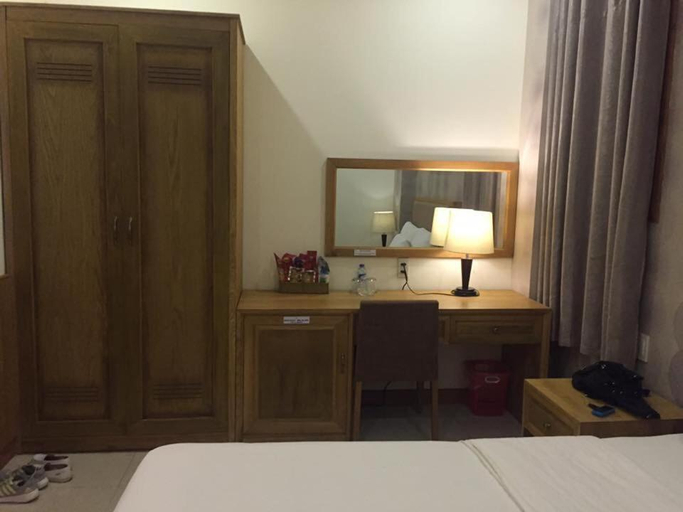 Bedroom 2, Elegant Hotel., Pleiku