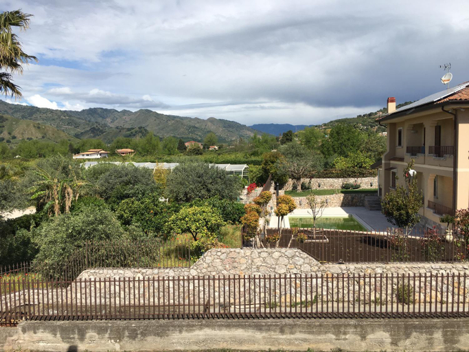 Exterior & Views, Al Chiaro di Luna, Messina
