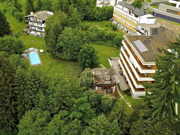 Others 3, Hotel am Waldrand, Imboden