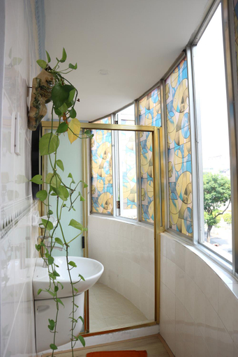 Bathroom 4, LOAN VÕ HOSTEL, District 1