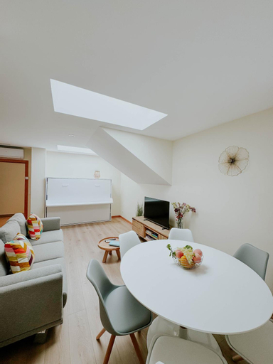Dining Room 8