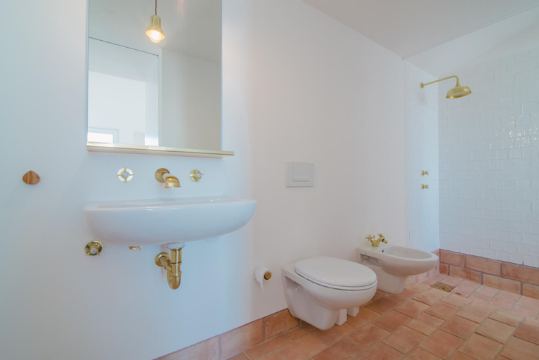 Bathroom, Casa Modesta, Olhão
