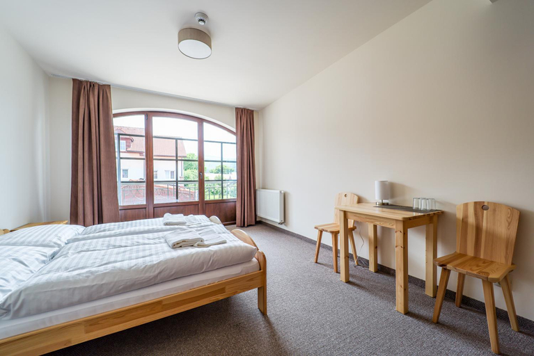 Others 3, VILLA CUBACH, Poprad