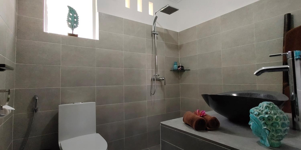 Bathroom 5, Tropical Bali Hotel, Denpasar