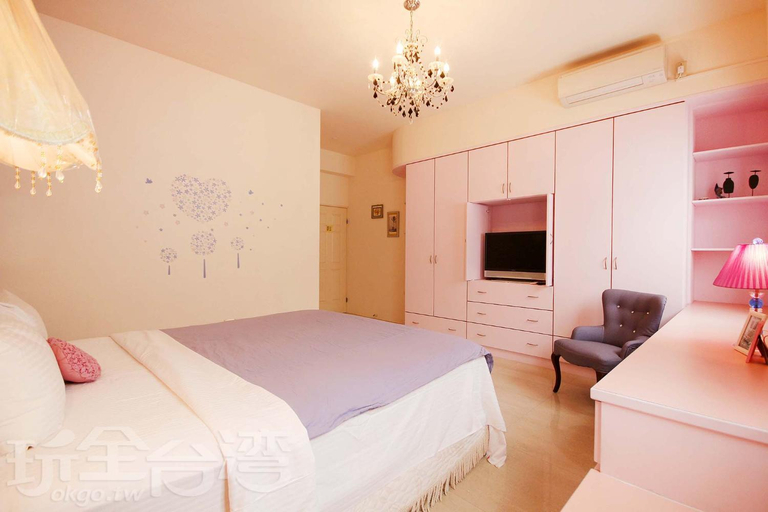 Bedroom 2, Full House - 2 B&B, Penghu