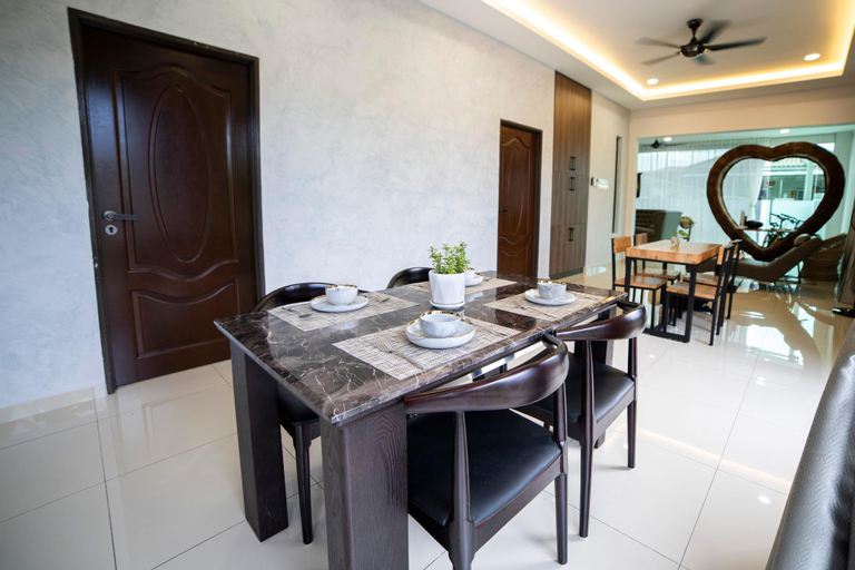 Others 3, Loh Residence @Pinjistation | 4b4b | 8pax, Kinta