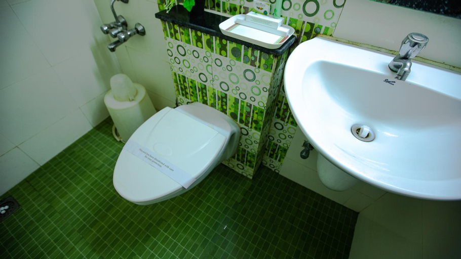 Bathroom 8
