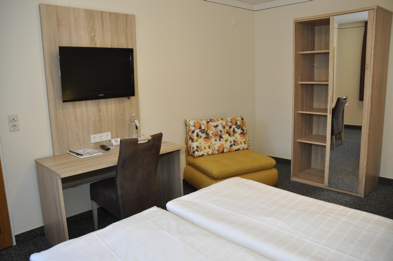 Bedroom 6
