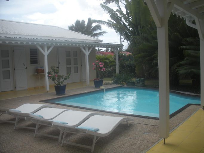 Swimming pool, Habitation de l'Anse Mancenillier, Saint-François