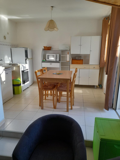 Others 4, Chambres d'Hotes Chez Cecile a Lagnes, Vaucluse