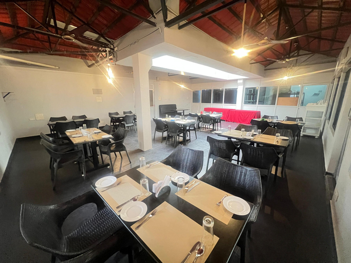 Food & Drinks 4, Le Ideal Suites, Puducherry