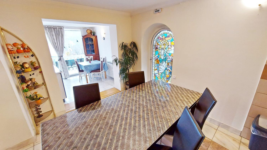 Others 4, Casa Giulia, Livadia