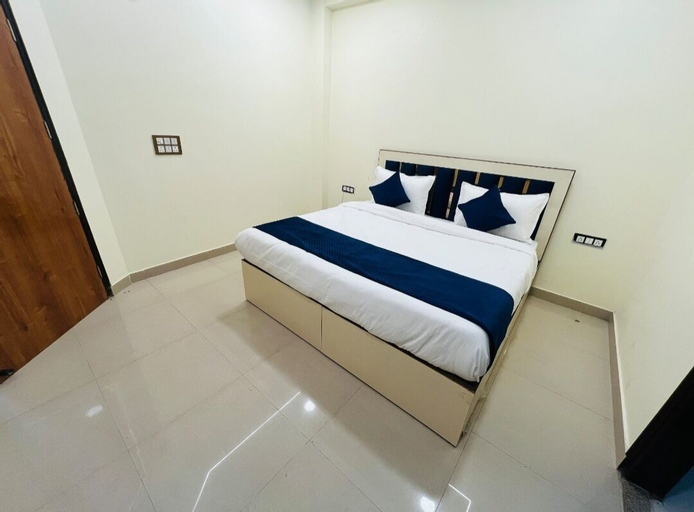 Bedroom 2, Hotel Airport Paradise, West