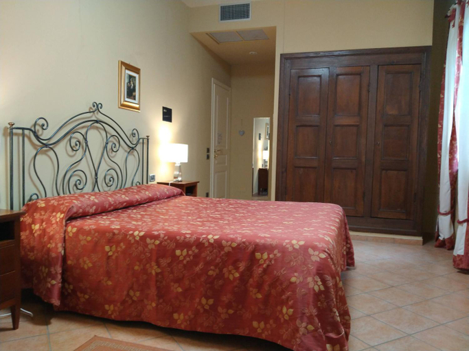 Bedroom 2, La Regibussa - Hotel Ristorante, Asti