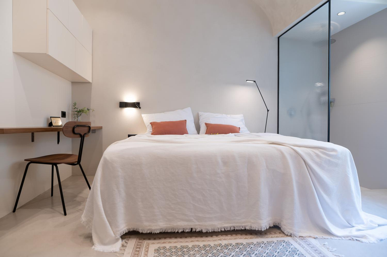 Others 5, Kushin rooms Split, Split