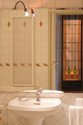 Bathroom 4, Locanda Dei Guelfi, Florence