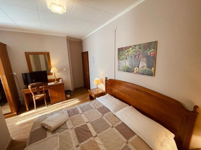 Bedroom 4, ANTICA LOCANDA LA POSTA, Bologna