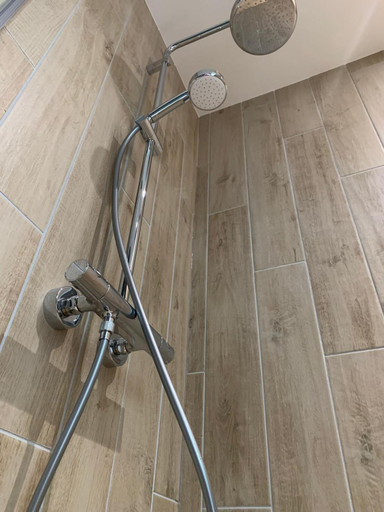 Bathroom 4, Villa Ay Champagne, Marne