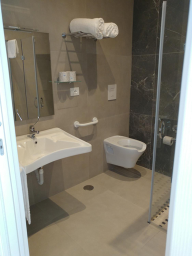 Bathroom 5, SALAPIA SALIS RESORT, Barletta-Andria-Trani