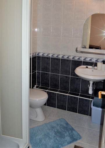 Others 2, Silent Apartmanhaz Harkany, Siklósi