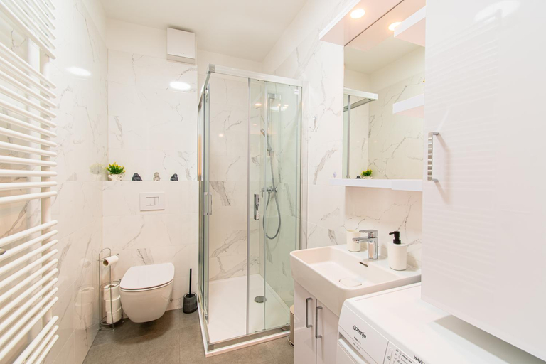 Bathroom 3, Flexible SelfCheckIns 38 - Zagreb - Garage - Loggia - New - Luxury -, Zagreb