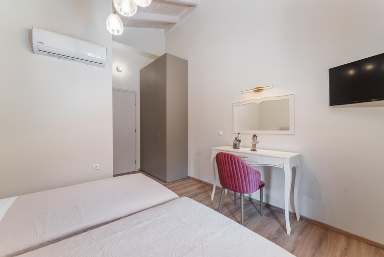 5, Vincenzo Suites, Ionian Islands
