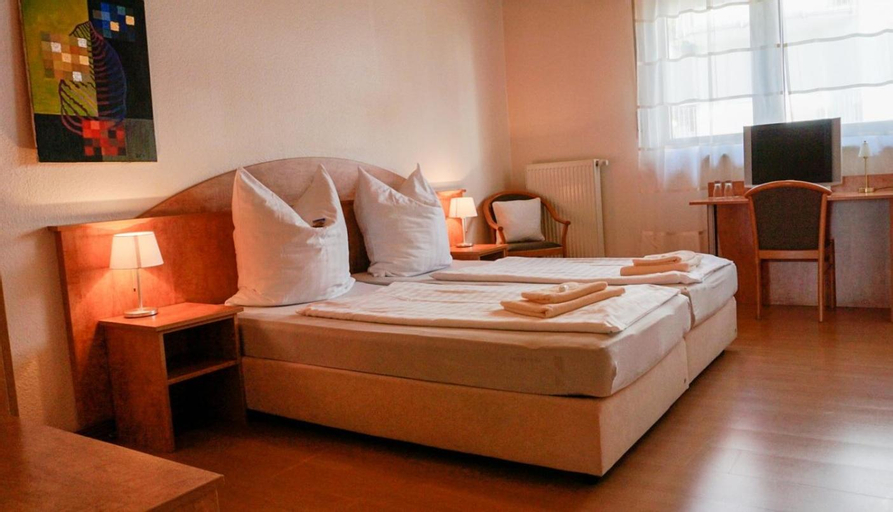 Bedroom 5, Haus Lohrberg, Märkischer Kreis