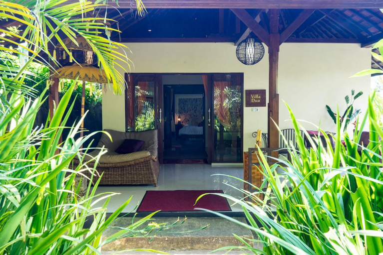 Exterior 8
