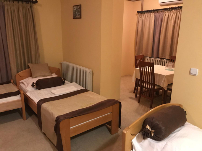 Others 5, Hotel Dva Goluba, Istočno Sarajevo