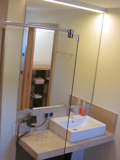 Bathroom 6