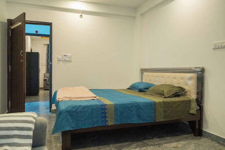 Bedroom 3, VJ Rooms, Bangalore