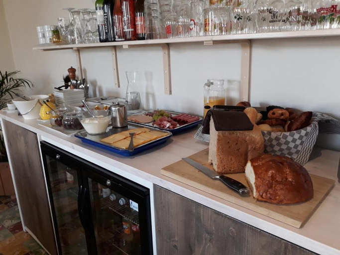 Others 4, B&B Horpala, Limburg