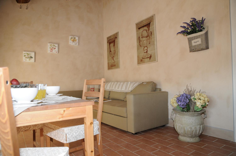 Dining Room 9