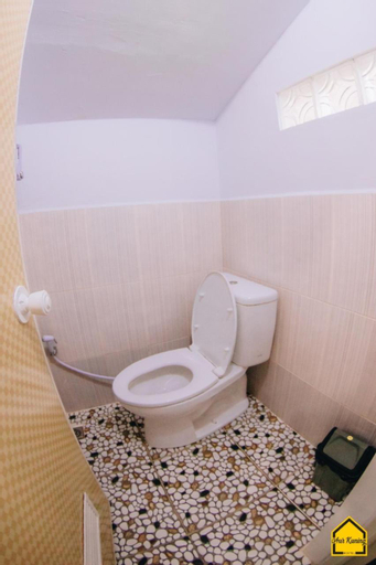 Bathroom 15